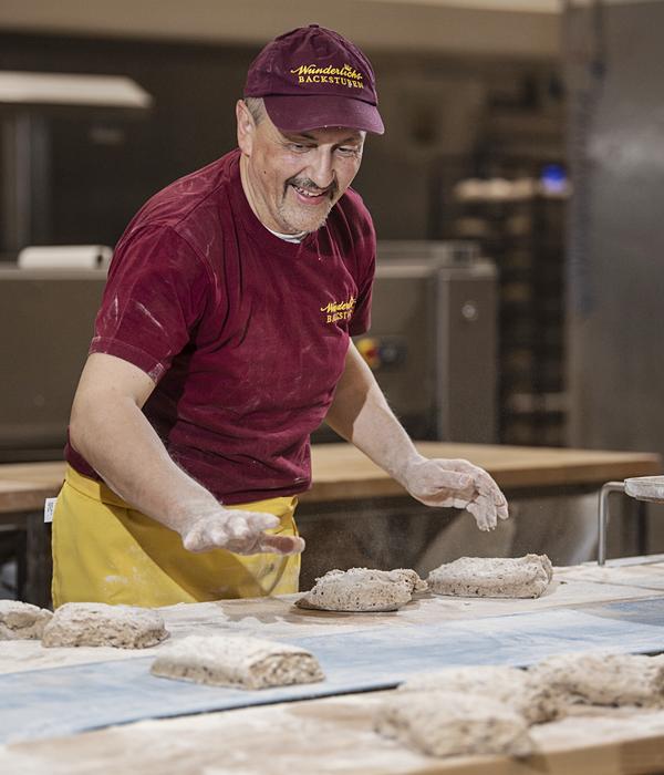 Bäcker bei der Arbeit